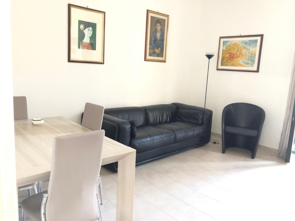 Camelia Apartment Brindisi Extérieur photo