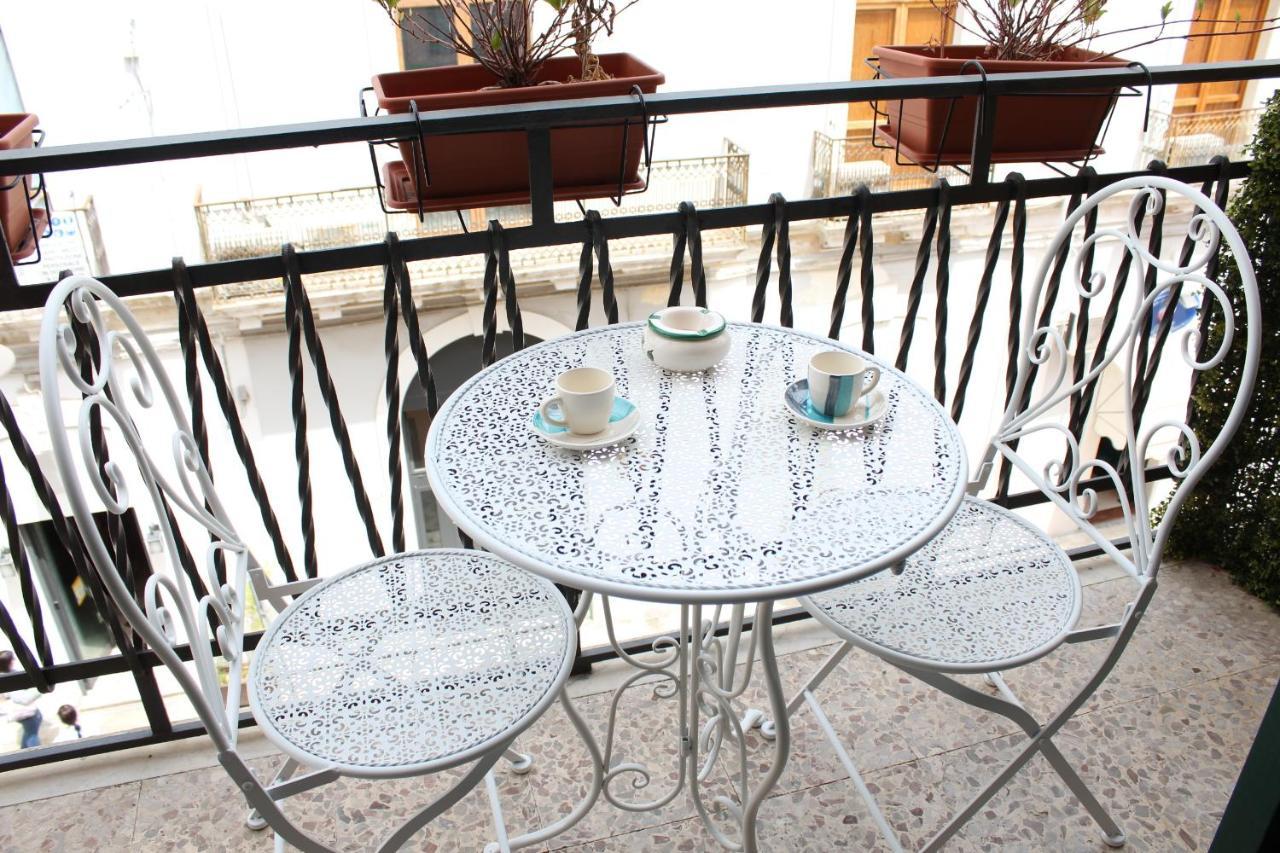 Camelia Apartment Brindisi Extérieur photo