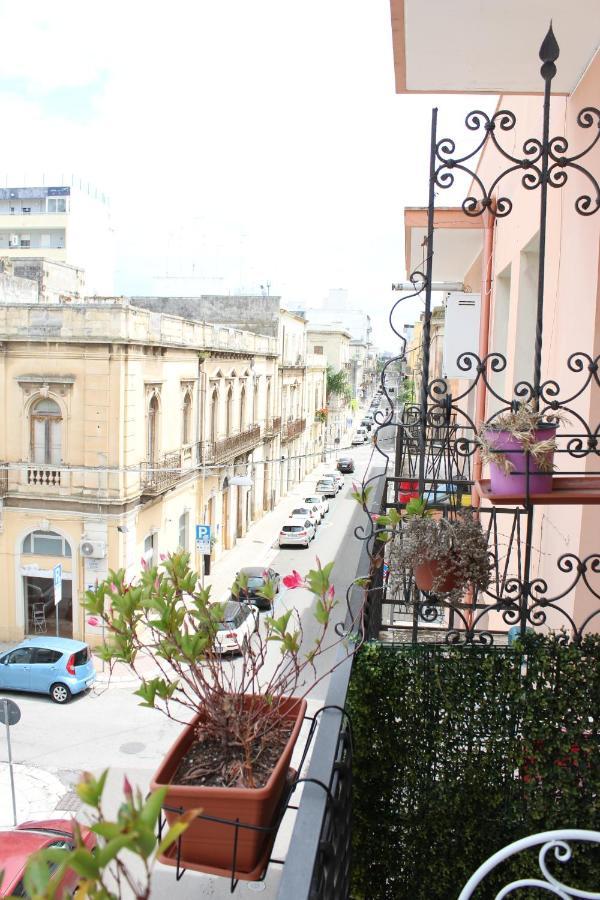 Camelia Apartment Brindisi Extérieur photo